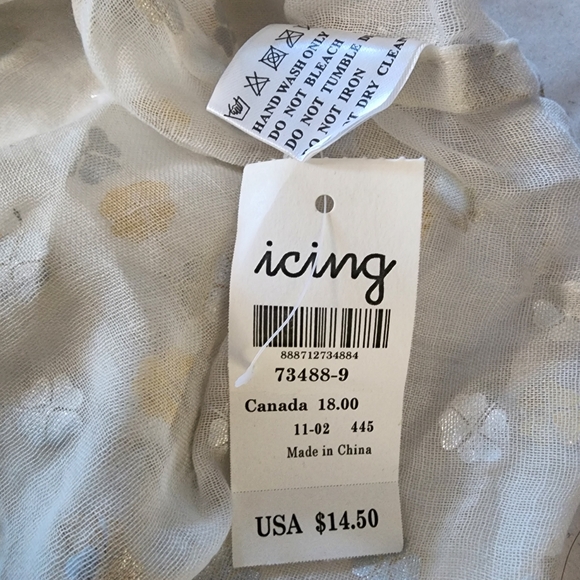 White/Gold Shamrock Infinity Scarf - Picture 5 of 5